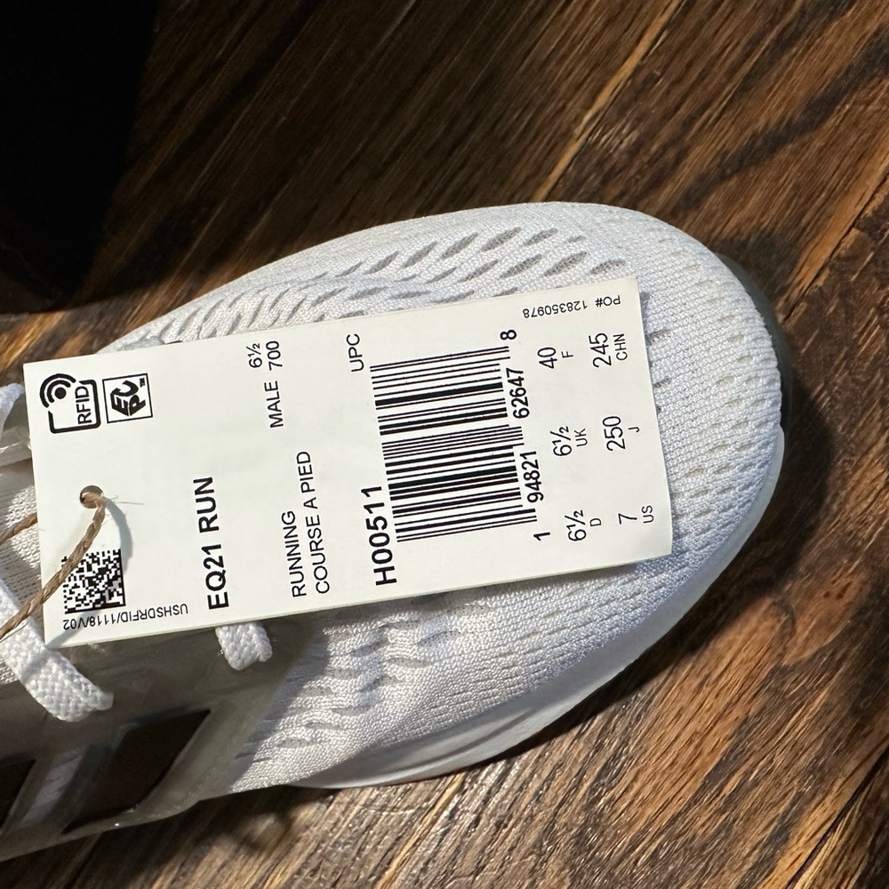 Men’s size 7 - adidas alphabounce